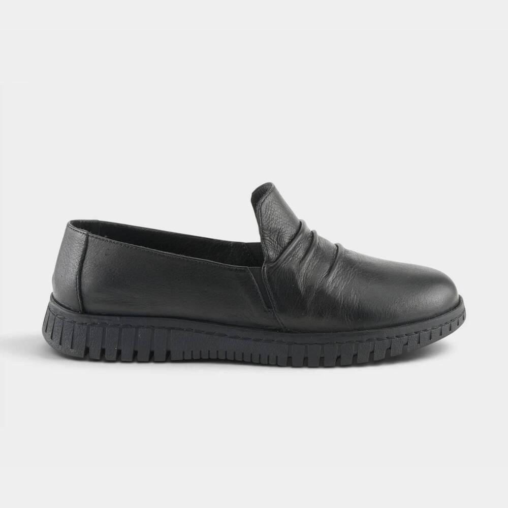 NEW SPRING STEP SHOES women's patton loafer in black